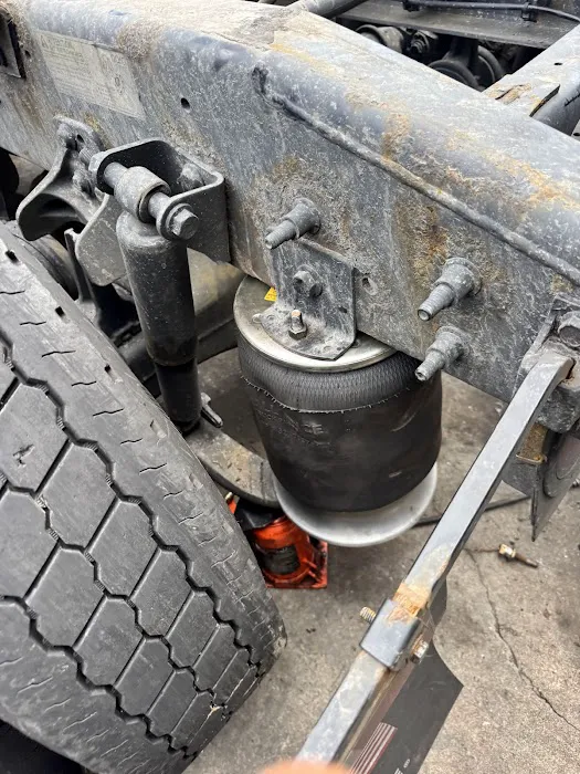 MTL Truck & Trailer Repair Picture 5