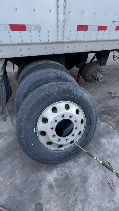 MTL Truck & Trailer Repair Picture 7