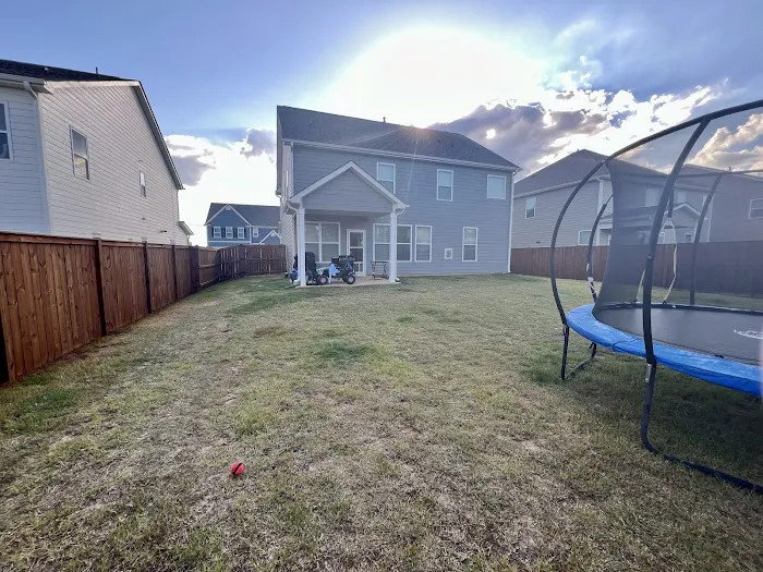 Ideal Service, LLC Picture 9