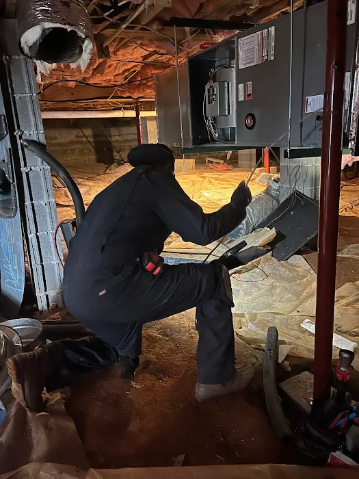 Heating + Air Paramedics of Greenville Picture 9