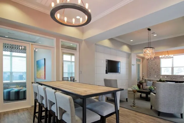 JR Hobbs Co Picture 6