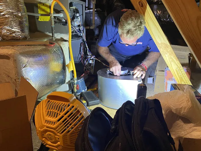 Air Medics Heating & Air Picture 6