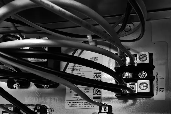 Central Heating & Cooling LLC Picture 2