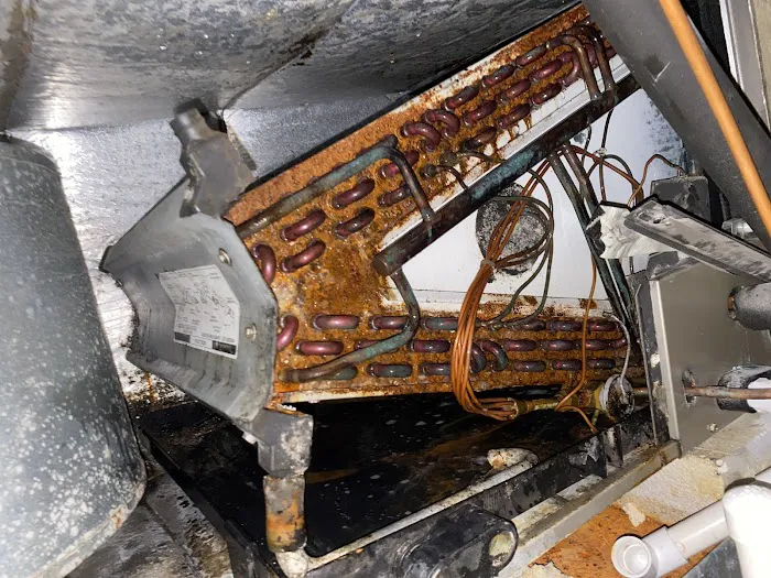 YOUNG'S AIR CONDITIONING, LLC. Picture 10