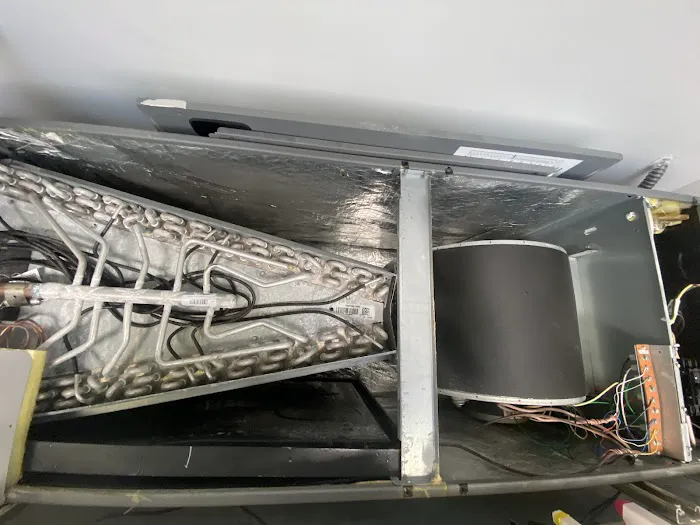 YOUNG'S AIR CONDITIONING, LLC. Picture 1