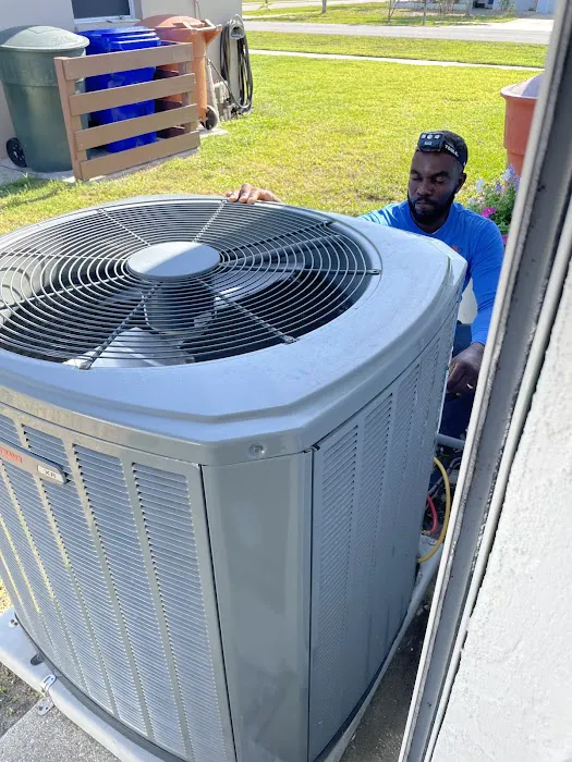 Air Conditioning Services, Contractors and Repair Near Me in Fort Myers, Florida Picture 3