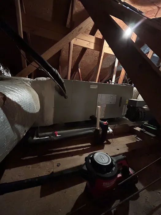 AC Heating and Air Conditioning Services Picture 7