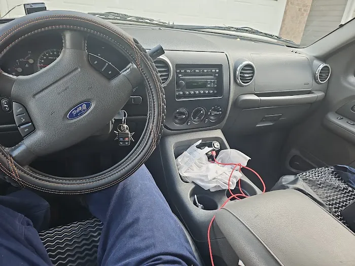 C & R Automotive Inc Picture 4