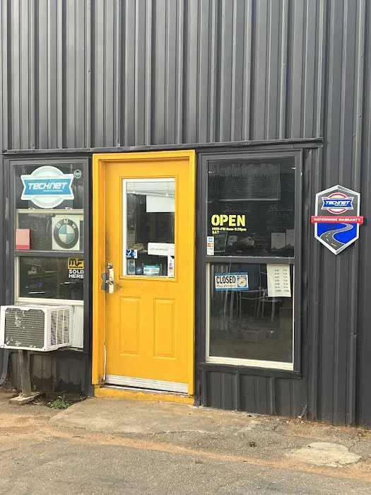 Carolina Auto Repair services Picture 7