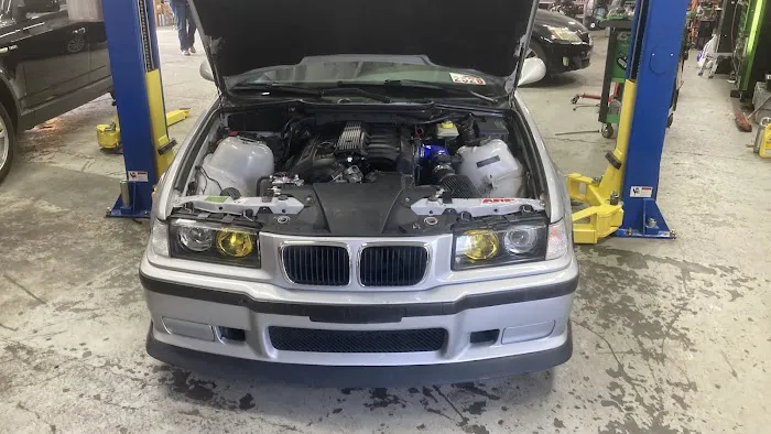 Carolina Auto Repair services Picture 6