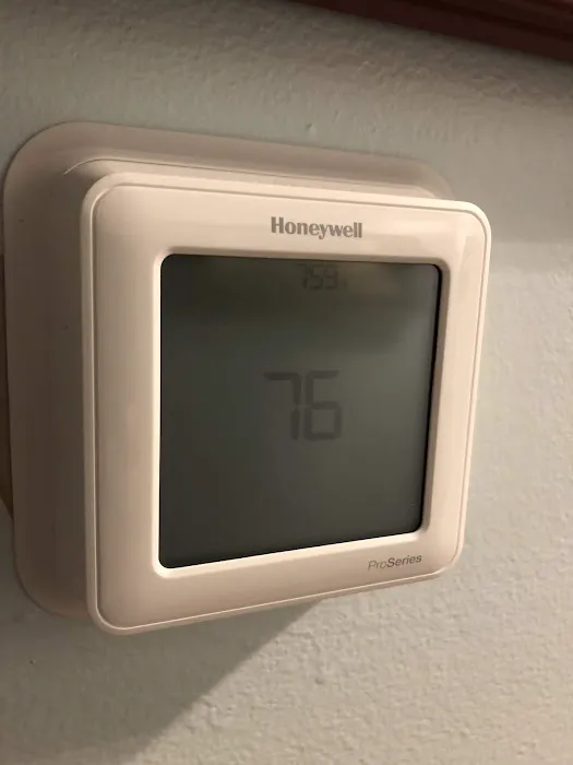 M & T Services Company LLC Picture 2