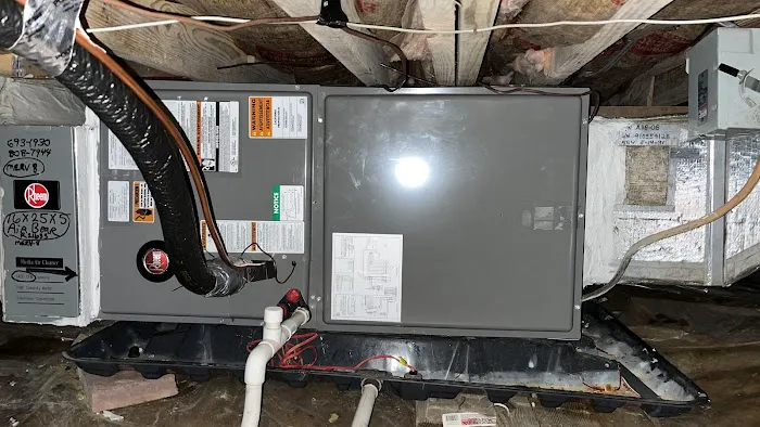 Moreno's heating and air LLC Picture 1