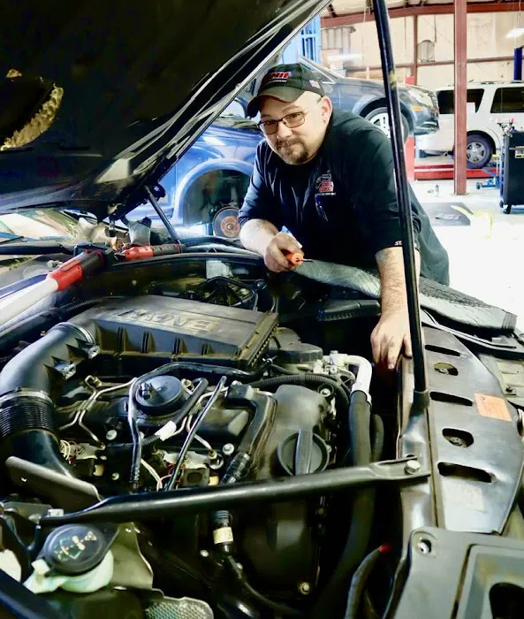 Andy’s Garage Auto Service & Repair Picture 6