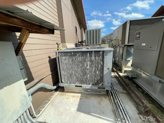 M & M Air Conditioning & Refrigeration Picture 8