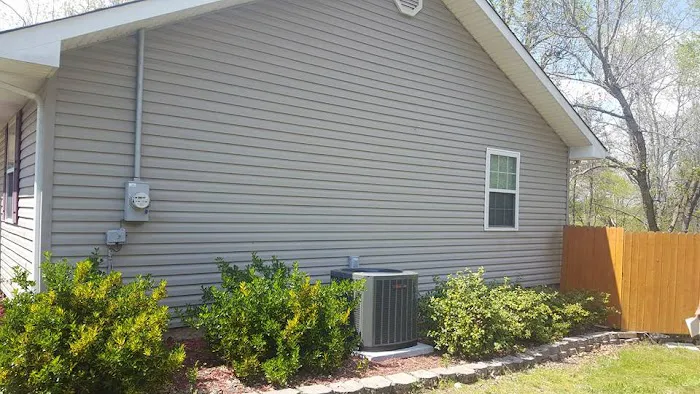 Neal's Heating & Air Conditioning Picture 7