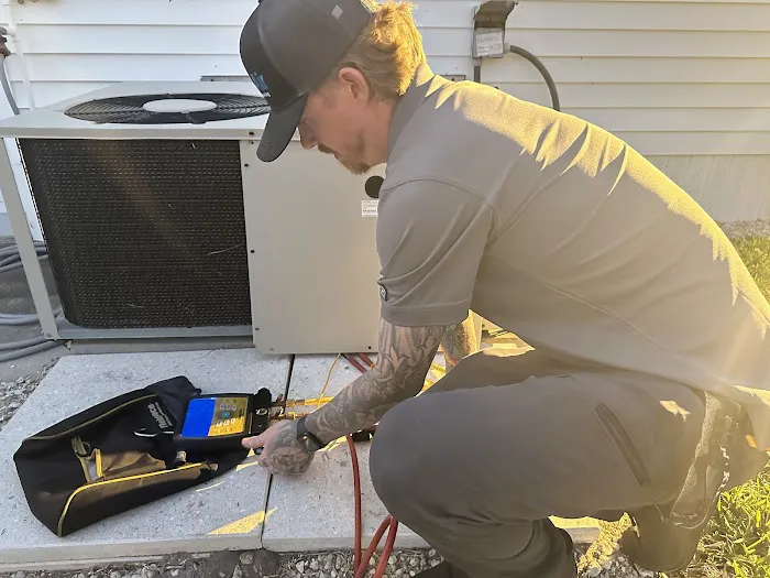 Ollie Air Conditioning & Heating Picture 9