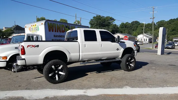 City Muffler and A/C Repair Picture 3