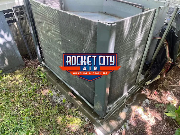 Rocket City Air Picture 10