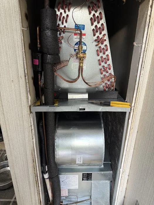 Hot & Bothered Heating & Cooling Picture 2