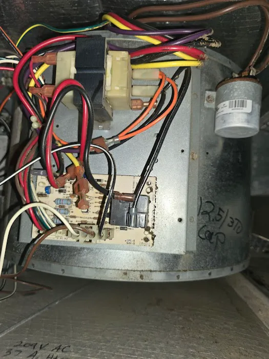 Snappy Services - Electric, Plumbing, Heating & Air Picture 8