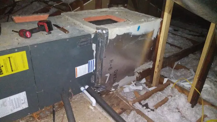 Kennesaw Heating & Cooling Repair Techs Picture 6