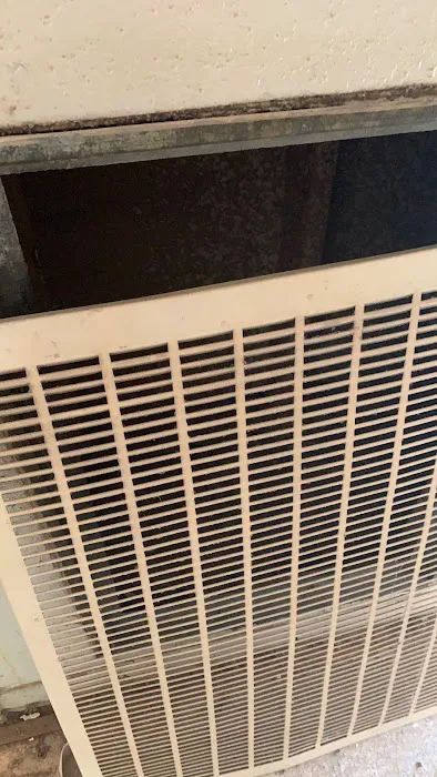 Kennesaw Heating & Cooling Repair Techs Picture 1