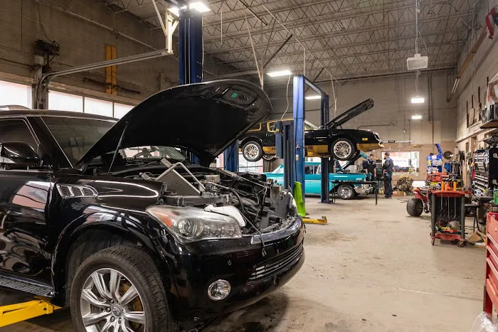 Professional Auto Repair Picture 8