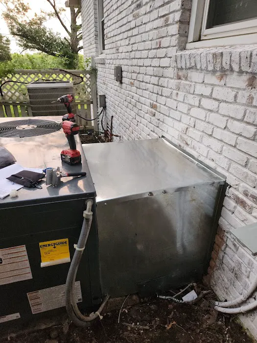 Holliday's Helping Hands HVAC and Handyman Services LLC Picture 1