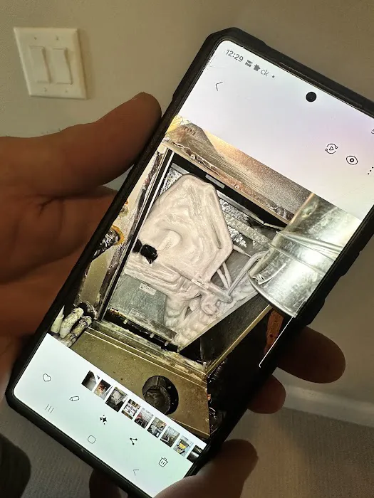 EZ Heating And Cooling LLP Picture 1