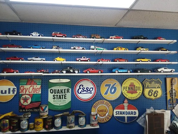 Godfrey & Sons Garage Picture 5