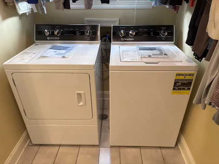 Central Appliance Showroom & Parts House Picture 4