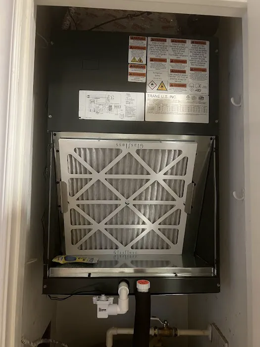 Kristian Air Inc Picture 1