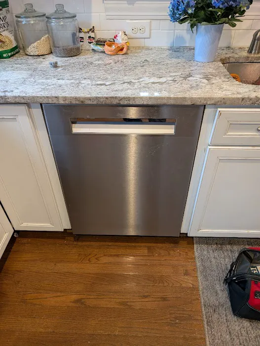 Local Appliance Master Picture 1