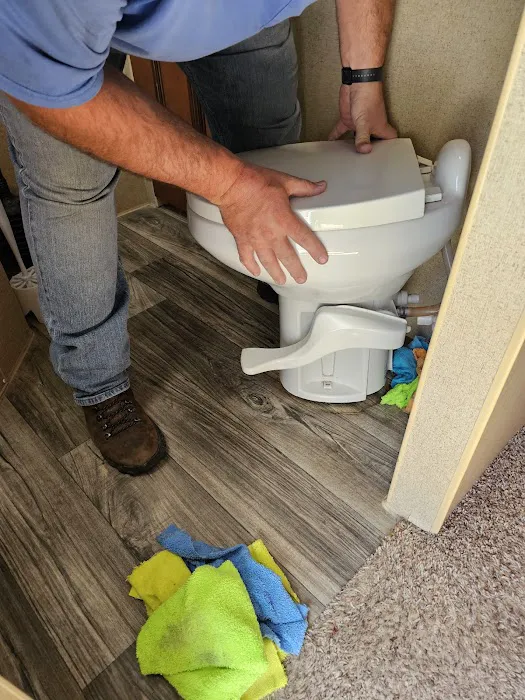 RV Tech & Inspect Picture 9