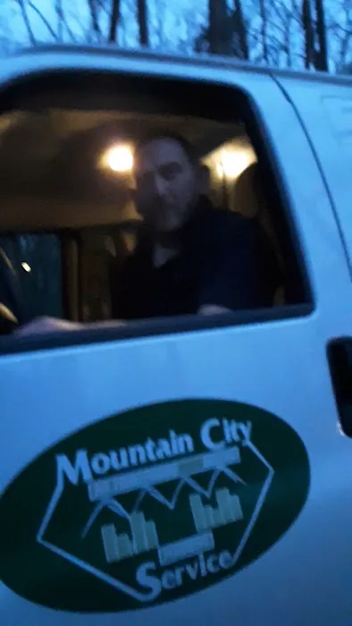 Mountain City Service Picture 1