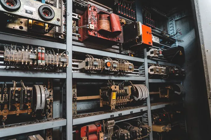 Modern Services Picture 3