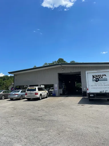 Baker's Automotive Picture 3