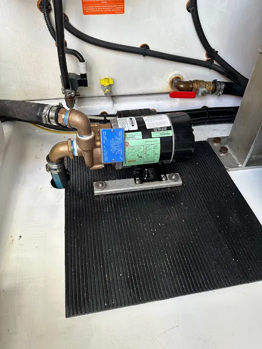 EJ's Mobile Marine Services Picture 2