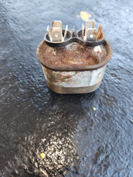 Howard & Son Air Repair and Maintenance Services Picture 5