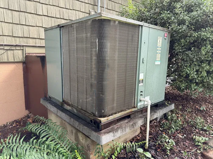 L & J Cooling and Heating LLC Picture 7