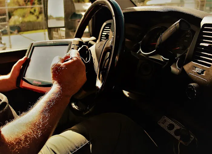 Top Tech Automotive Picture 3