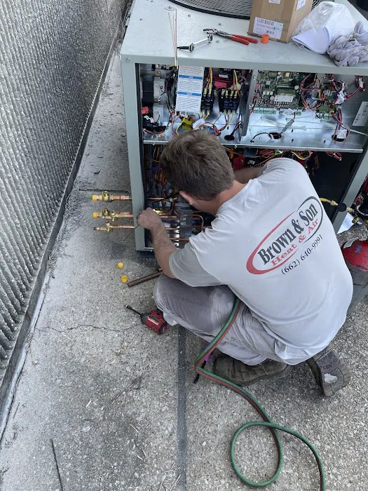 Brown & Son Heat & Air LLC Picture 9