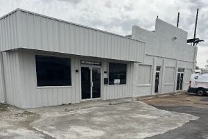 Auto Service Center