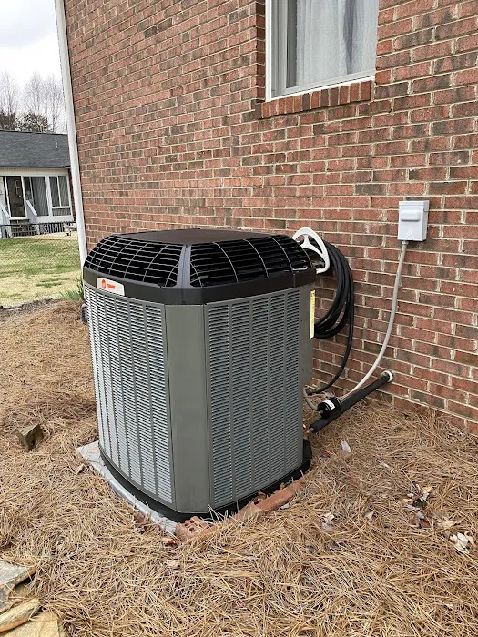 K M Electrical Heating & AC Picture 5