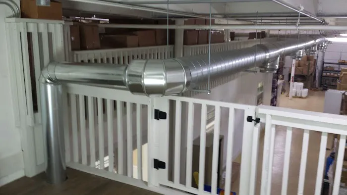 Newman Air Picture 4