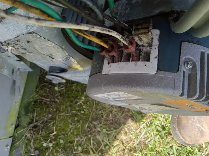 D&R Mullins Cooling& Heating Picture 3