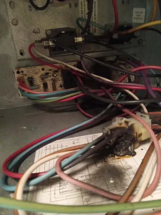 D&R Mullins Cooling& Heating Picture 6