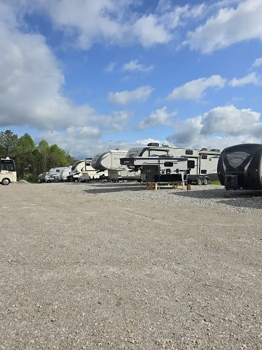 Above and Beyond RV Repair LLC Picture 2