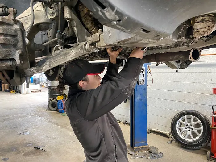 Wiggs Auto Service Picture 10