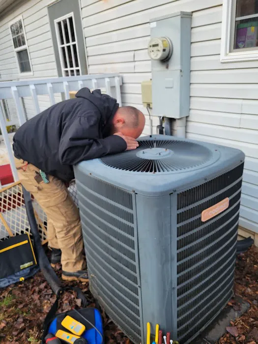 Honest A/C LLC Picture 3